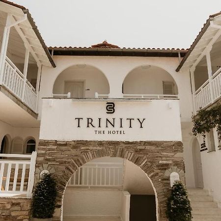 אמוליאני Trinity The Hotel מראה חיצוני תמונה