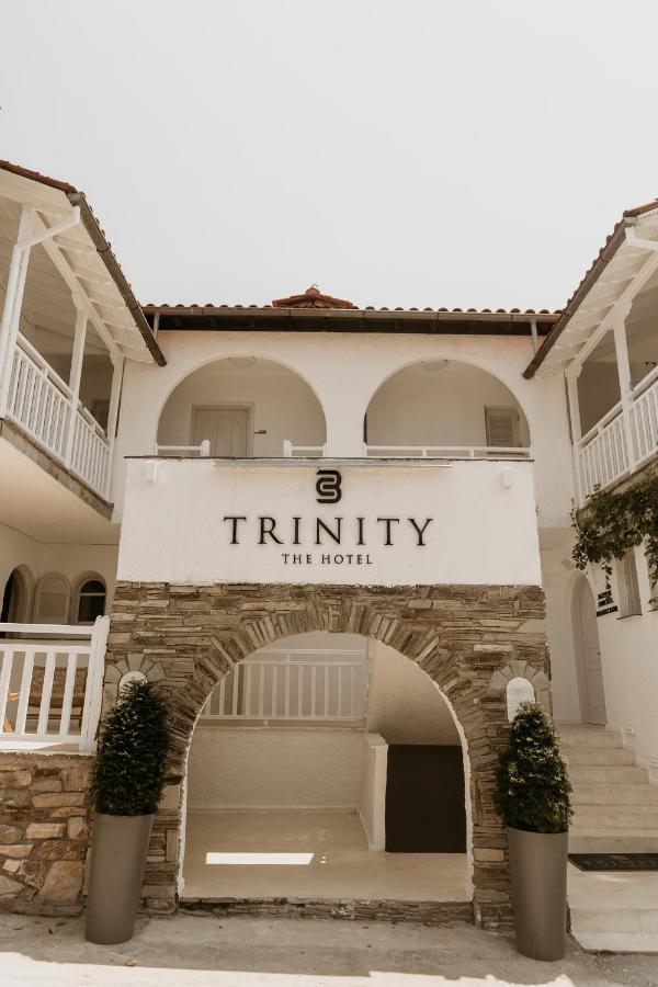 אמוליאני Trinity The Hotel מראה חיצוני תמונה
