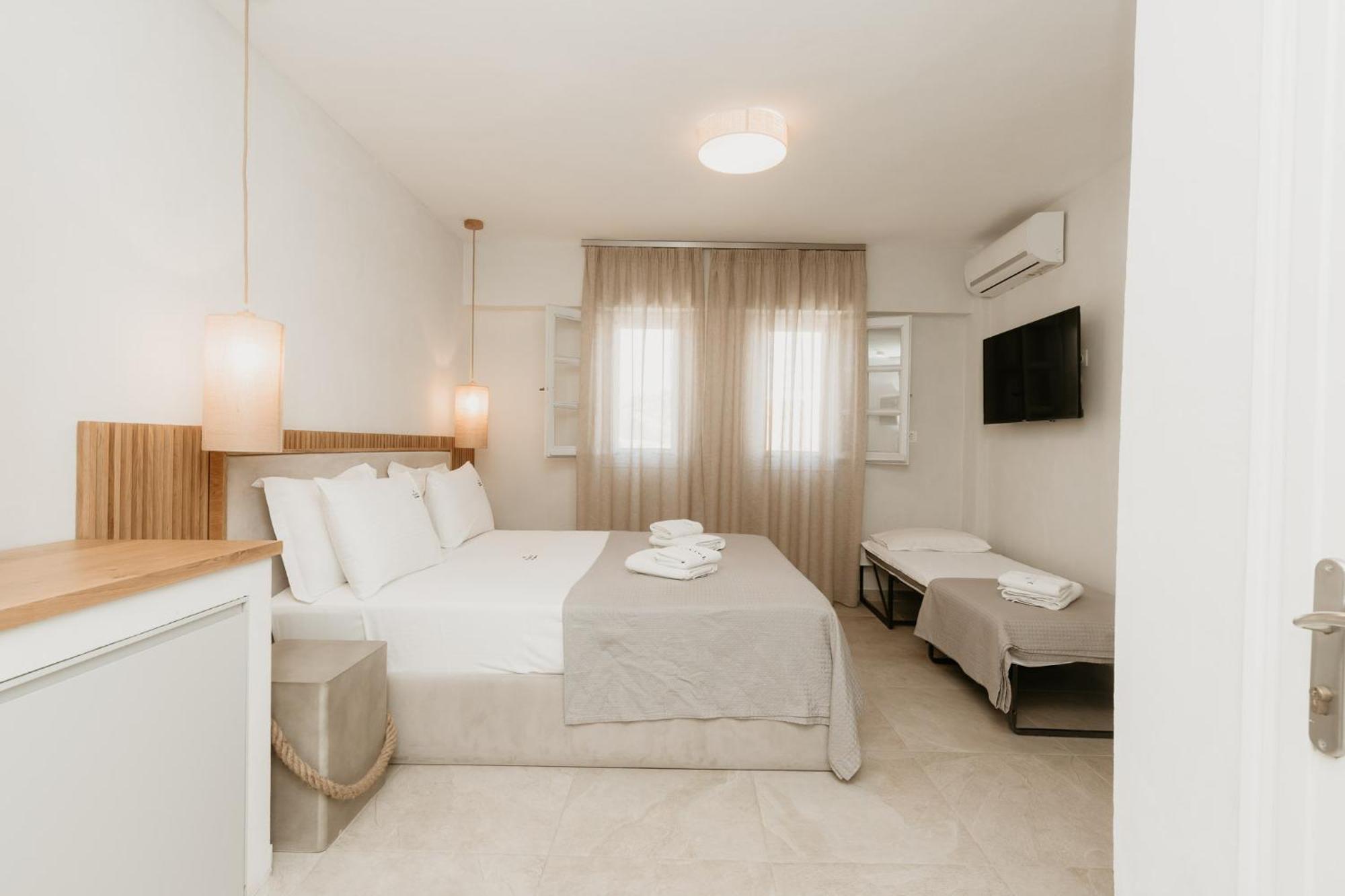אמוליאני Trinity The Hotel מראה חיצוני תמונה